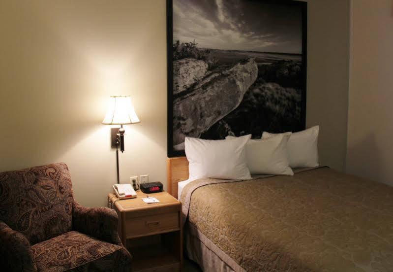 Homestead Inn And Suites Hardin Ngoại thất bức ảnh